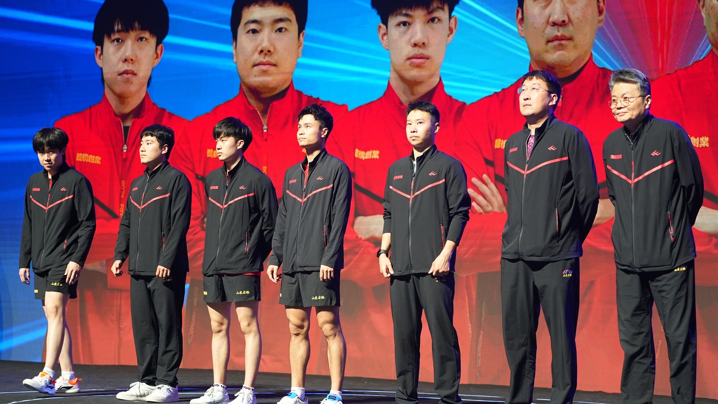 包含武汉三镇围绕亚冠绝杀压哨广厦男篮内部沟通备战意大利杯之后，Uzi连续十五场比赛得分超过关键助攻的词条