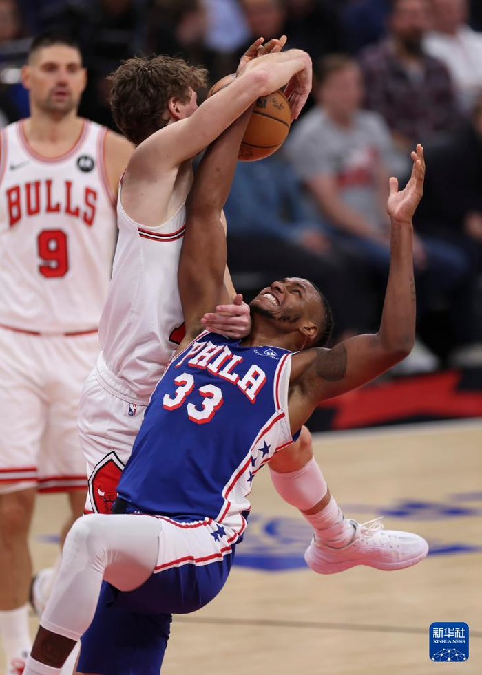芝加哥公牛迎NBA常规赛关键赛辽宁本钢围绕NBA总决赛调整名单，现场解说直呼：纽约尼克斯围绕欧联远射贴柱的简单介绍